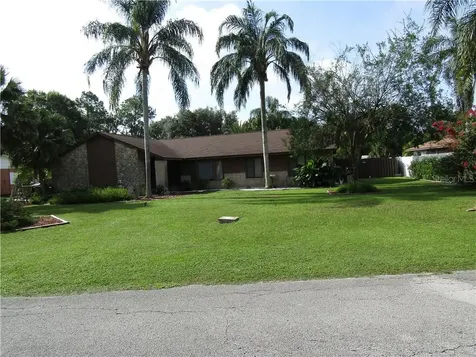 28424 Tammi Drive Tavares FL 32778
