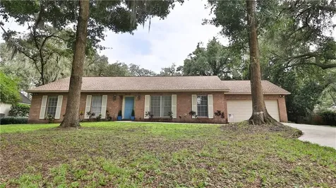 2405 College Hill Drive Brandon FL 33511
