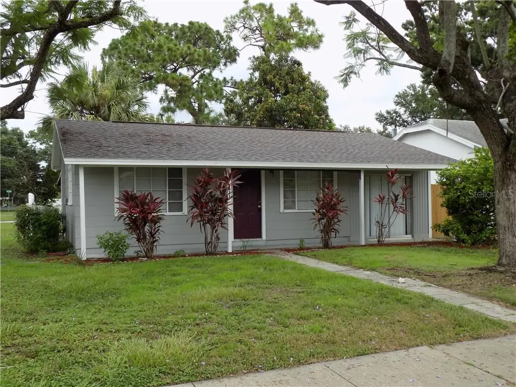 431 80th Avenue N St Petersburg FL 33702