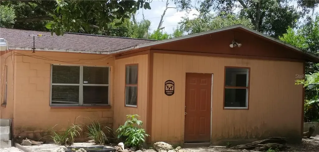 6804 Lumberton Road Zephyrhills FL 33540