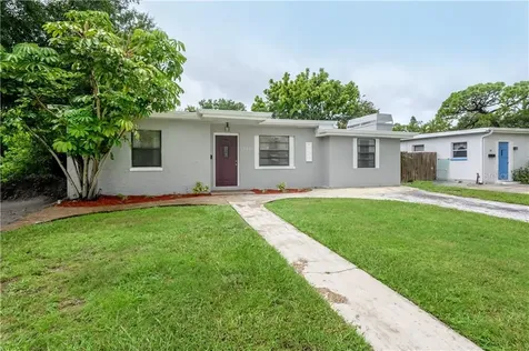 126 83rd Avenue N St Petersburg FL 33702