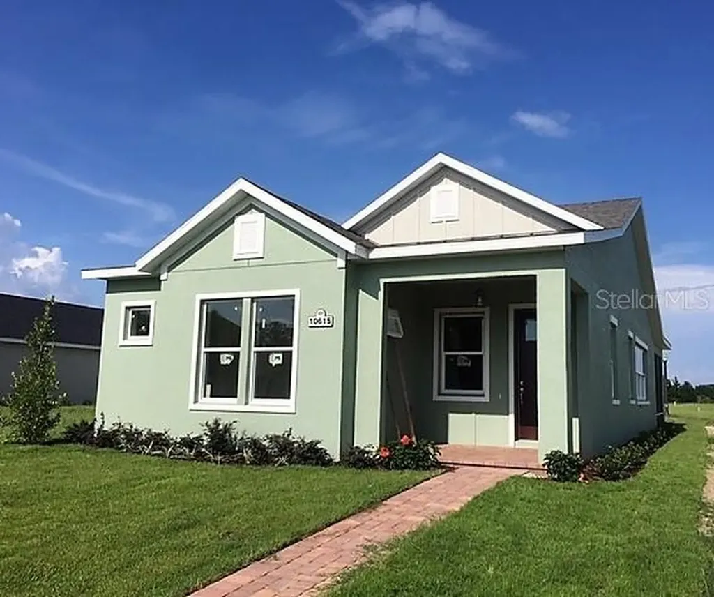 10615 Grand Oaks Boulevard Oxford FL 34484