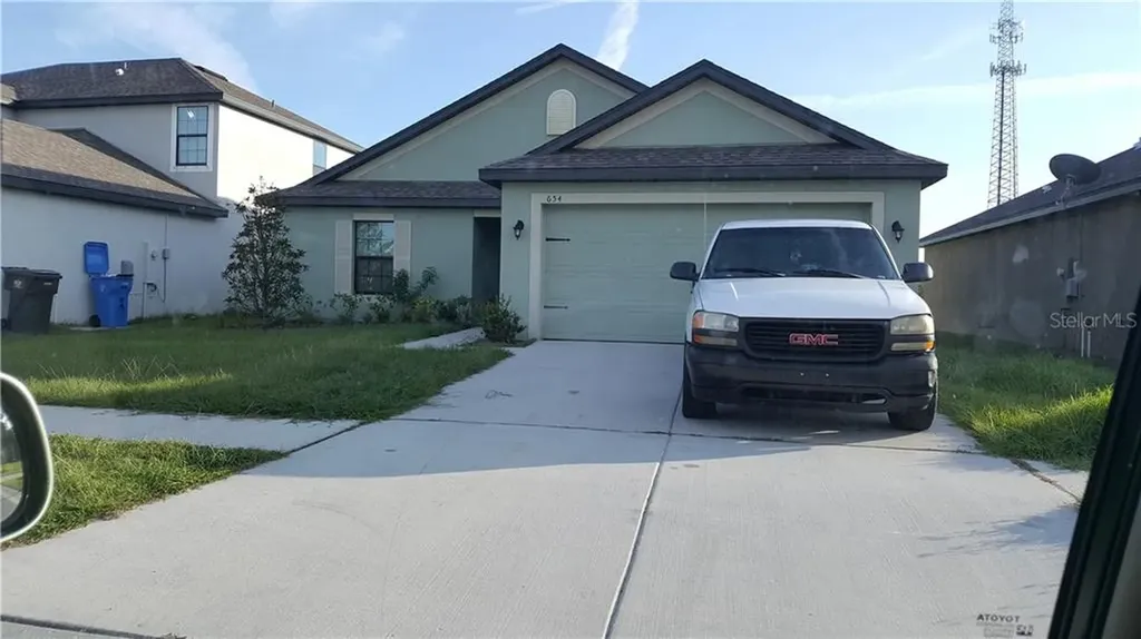 654 Chatham Walk Drive Ruskin FL 33570
