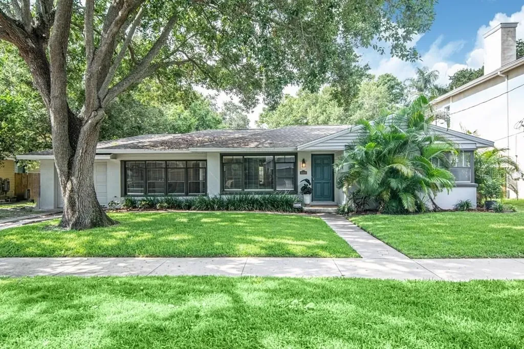 4006 W Corona Street Tampa FL 33629