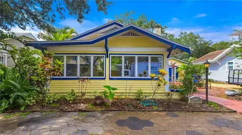 526 11th Avenue NE St Petersburg FL 33701