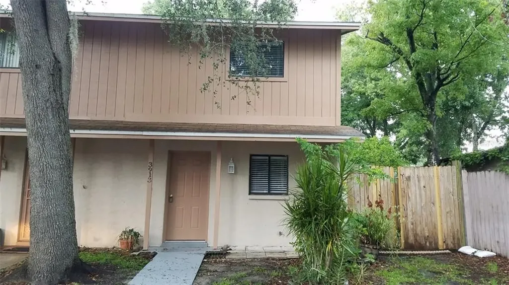 3913 Pine Limb Court Tampa FL 33614