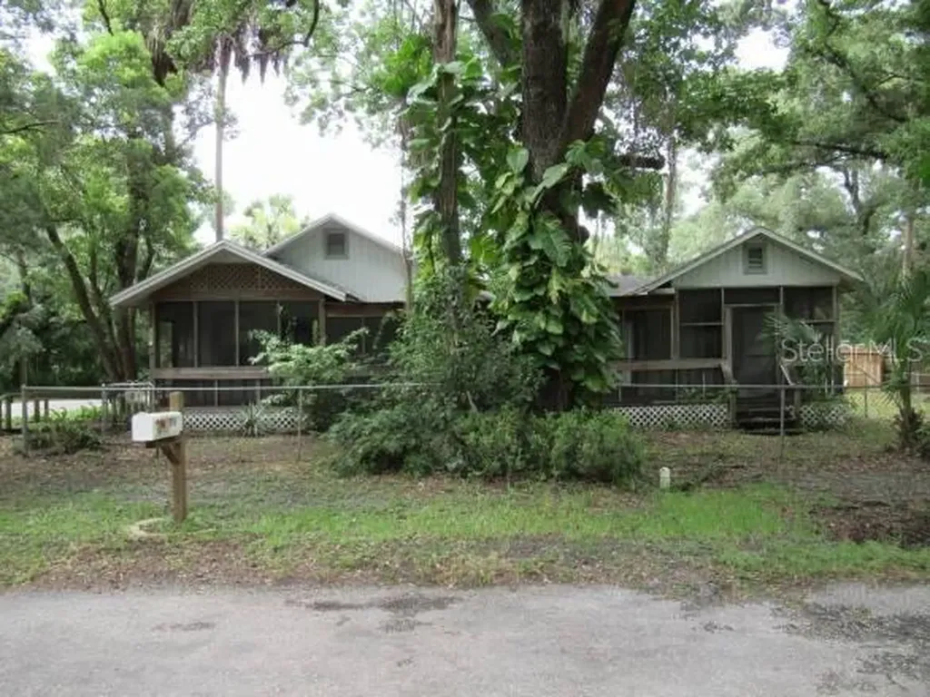 1709 W Arctic Street Tampa FL 33604