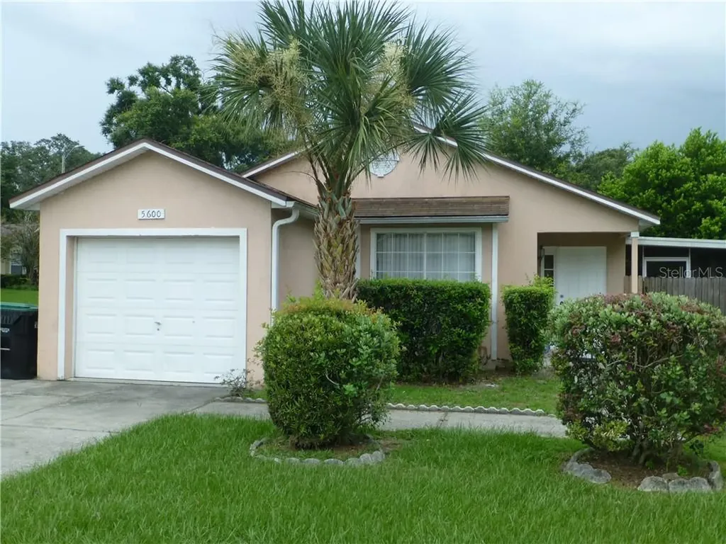5600 La Joya Court Orlando FL 32808