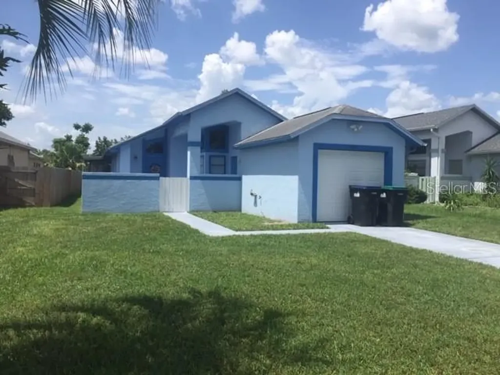 9922 Piney Point Circle Orlando FL 32825