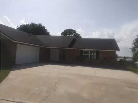 2090 Montecito Avenue Deltona FL 32738