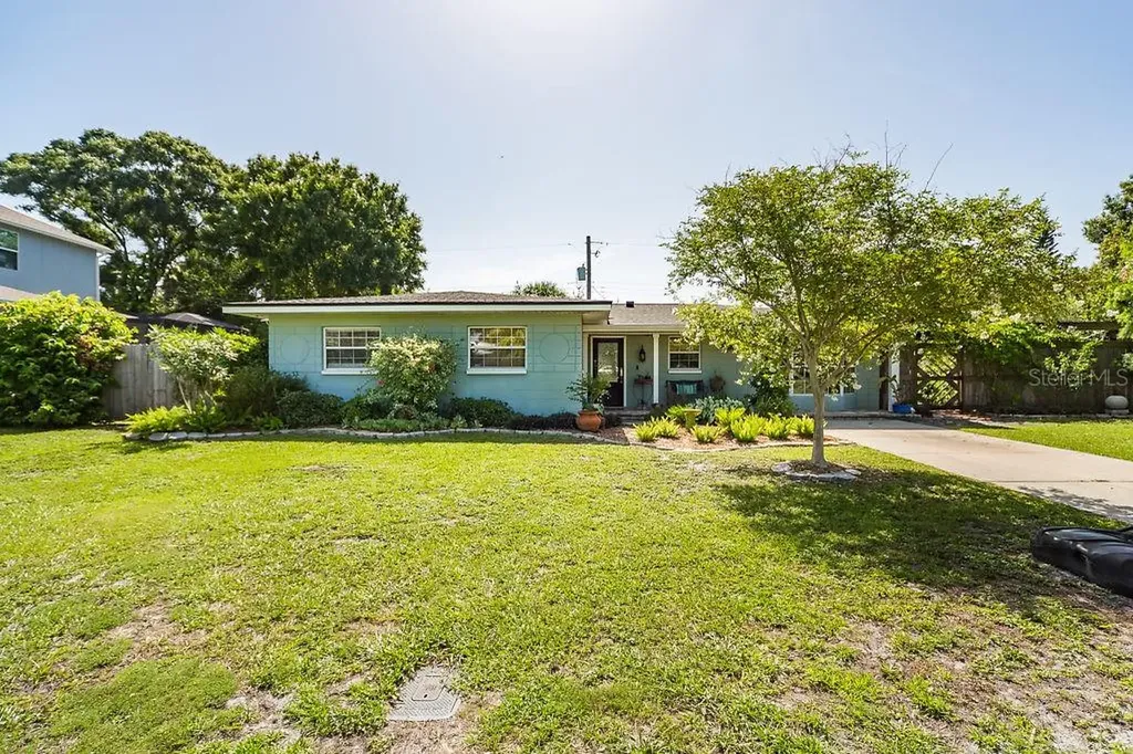 4708 W Chapin Avenue Tampa FL 33611