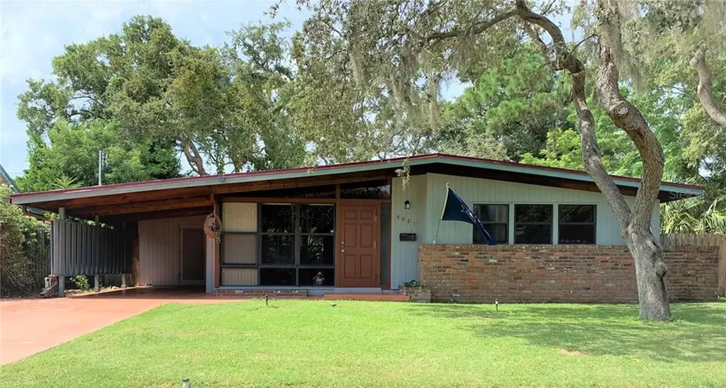 4621 3rd Avenue N St Petersburg FL 33713