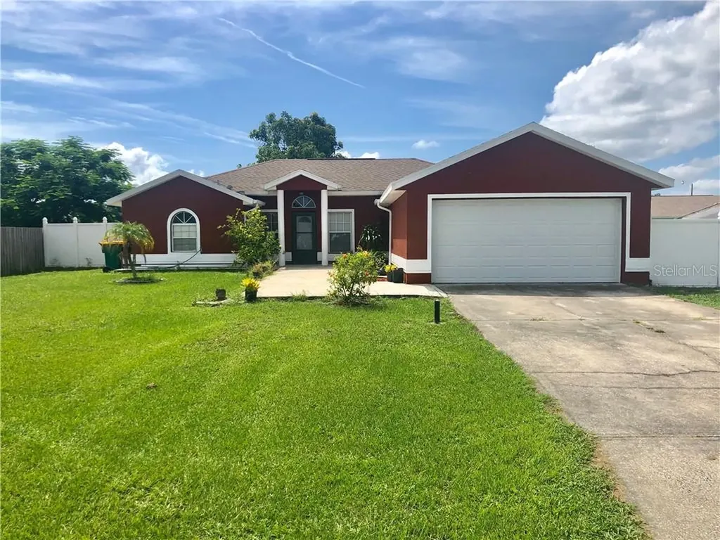 494 Royal Palm Drive Kissimmee FL 34743