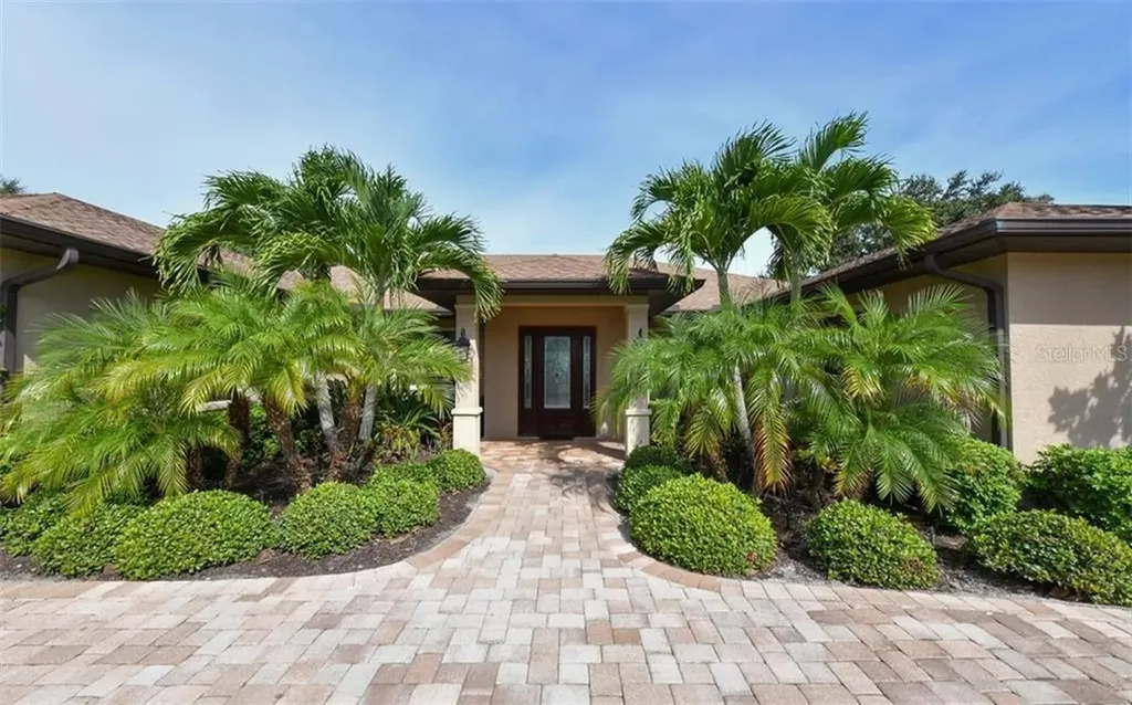 613 Whitfield Avenue Sarasota FL 34243