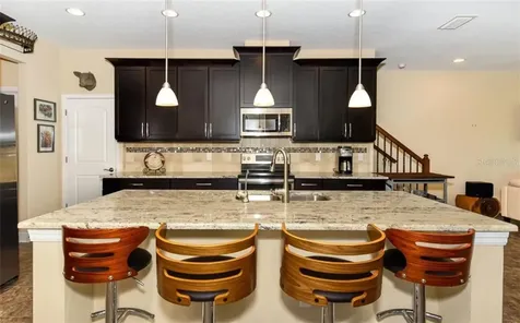 251 Crew Court Sarasota FL 34243