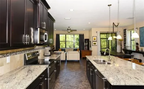 251 Crew Court Sarasota FL 34243