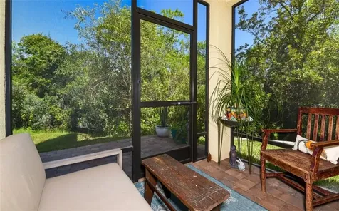 251 Crew Court Sarasota FL 34243