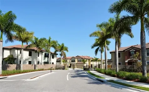 251 Crew Court Sarasota FL 34243