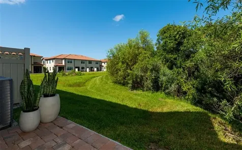 251 Crew Court Sarasota FL 34243
