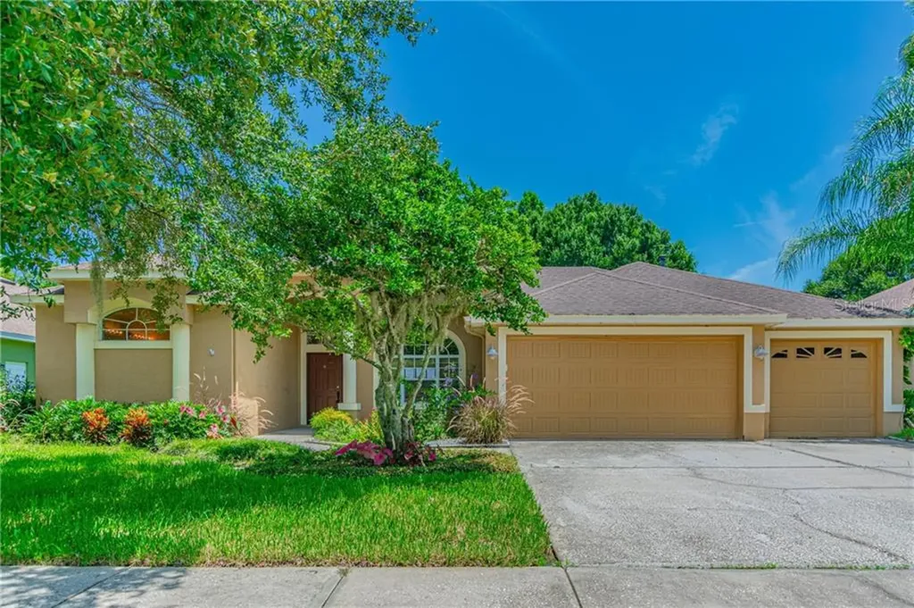 6105 Savoy Circle Lutz FL 33558