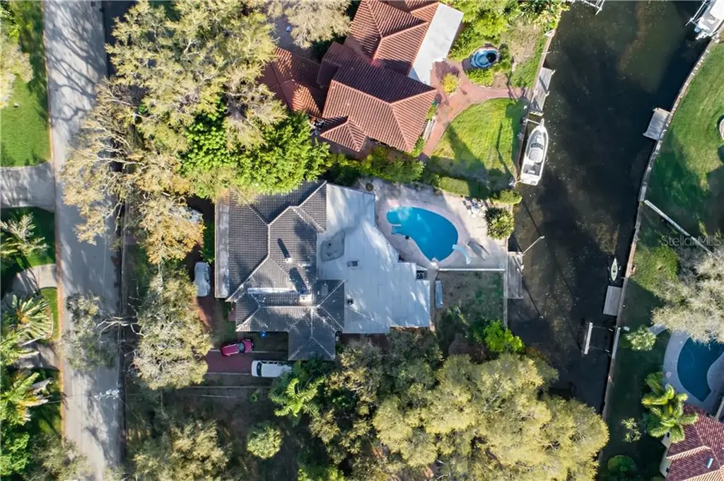 1411 Brightwaters Boulevard NE St Petersburg FL 33704