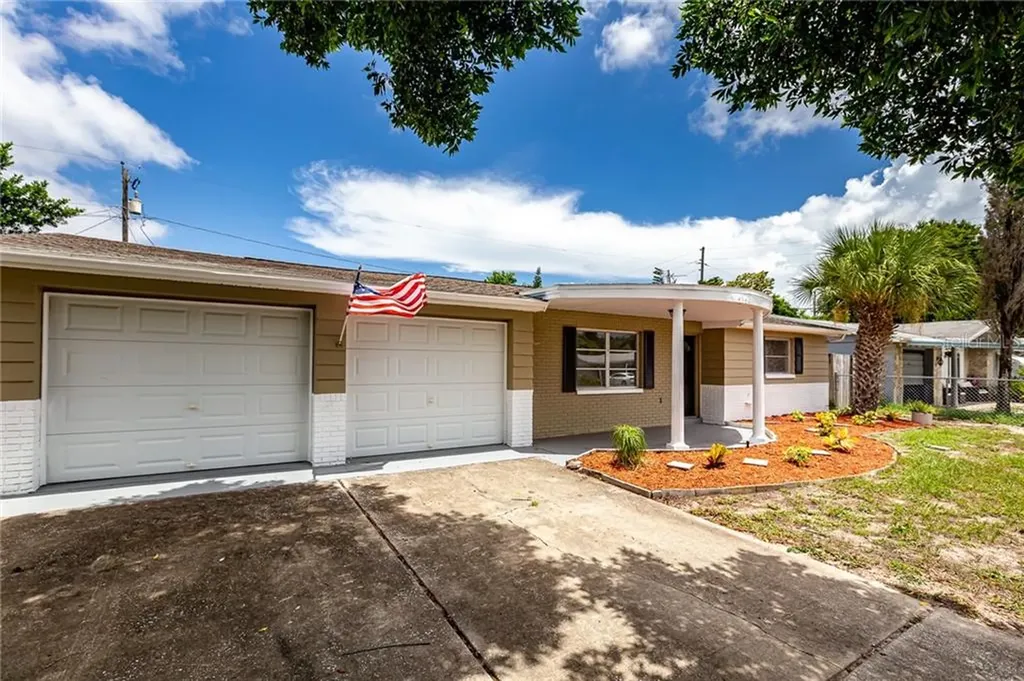 4143 Woodfield Avenue Holiday FL 34691
