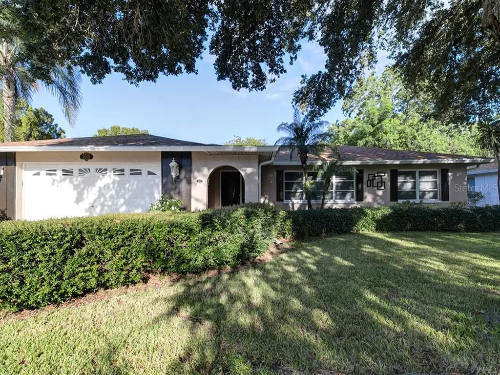 2018 Ridgelane Road Clearwater FL 33755