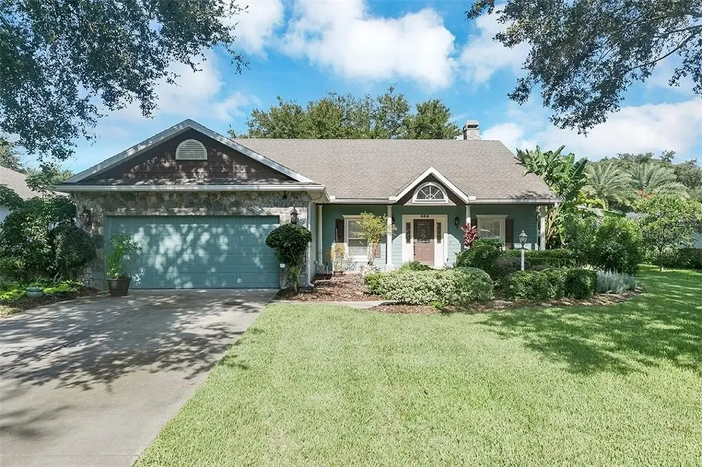 864 Club Hills Drive Eustis FL 32726