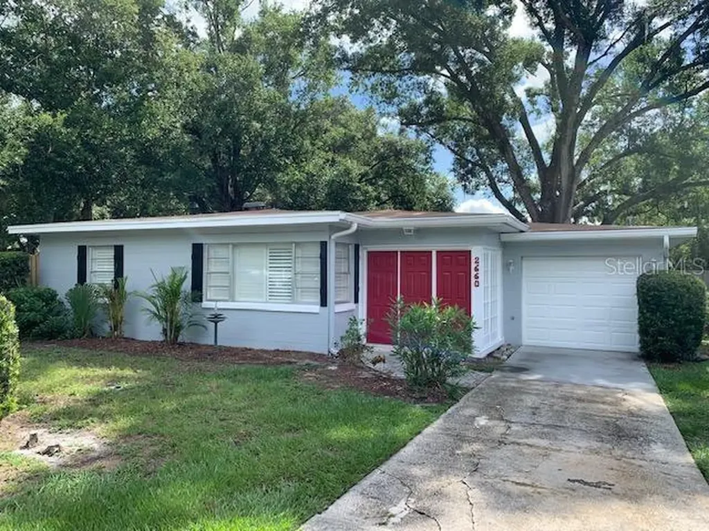 2660 N Lakemont Avenue Winter Park FL 32792