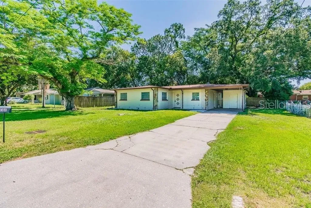 1304 N Maryland Avenue Plant City FL 33563