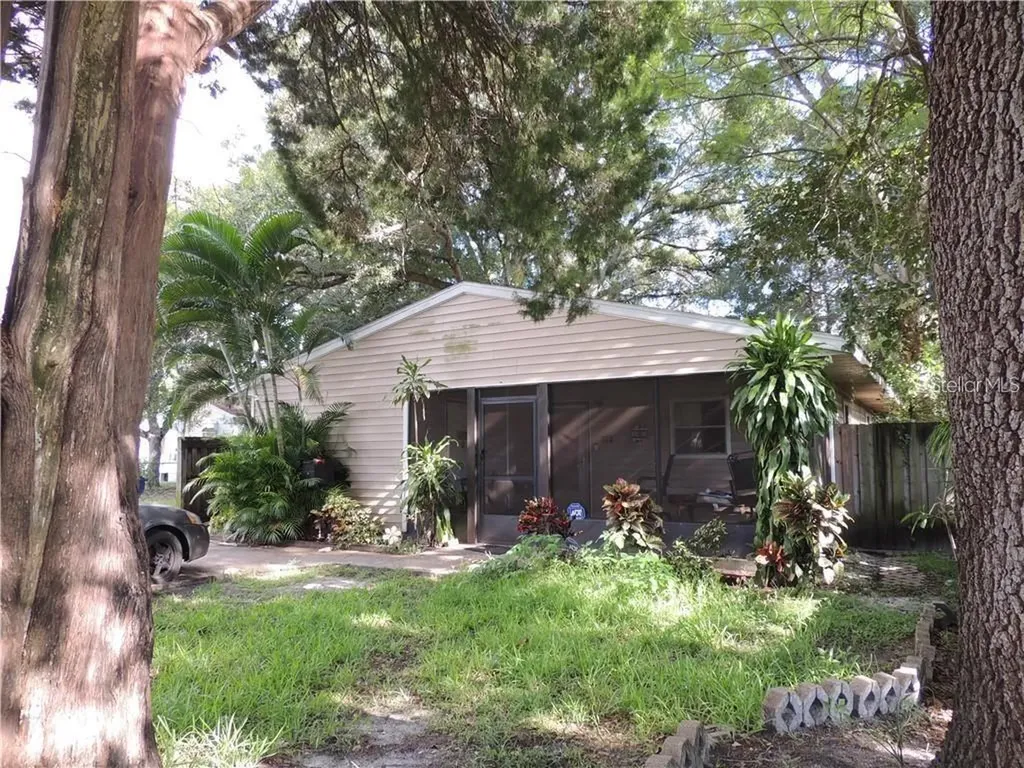 1244 12th Avenue S St Petersburg FL 33705
