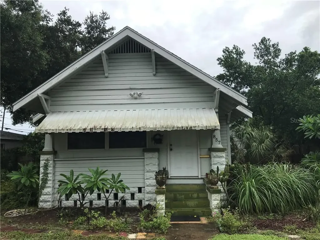 857 24th Avenue N St Petersburg FL 33704