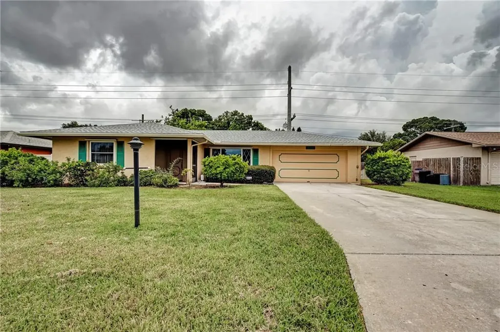 5816 1st Avenue Drive W Bradenton FL 34209