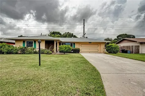 5816 1st Avenue Drive W Bradenton FL 34209