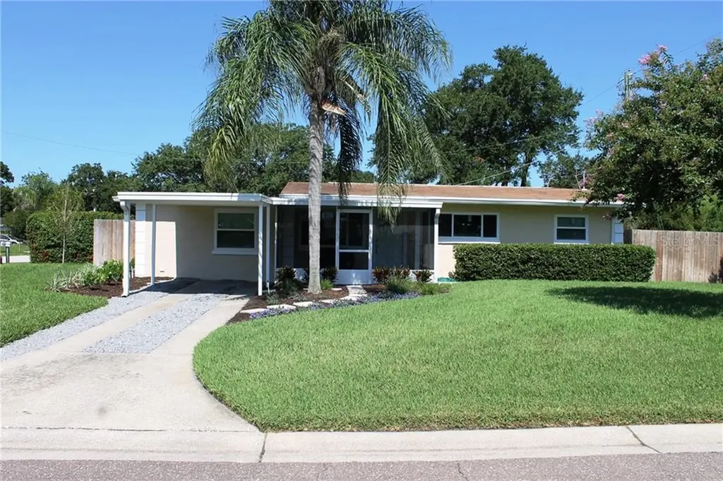 4701 W Wallace Avenue Tampa FL 33611