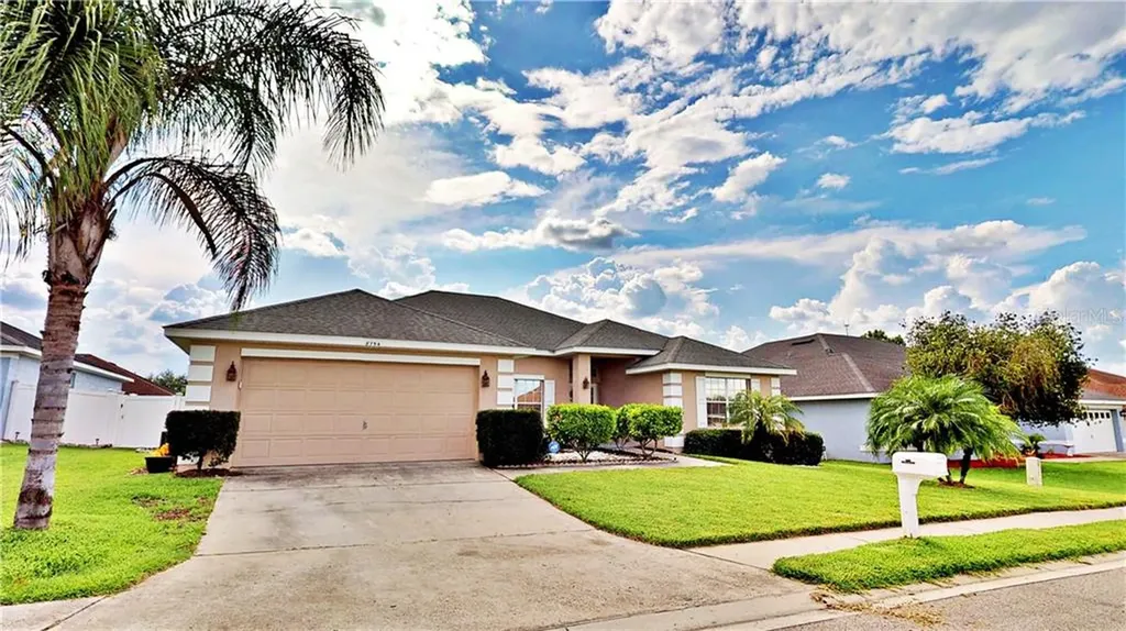 8754 Fort Socrum Village Way Lakeland FL 33810