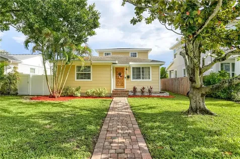 635 32nd Avenue N St Petersburg FL 33704