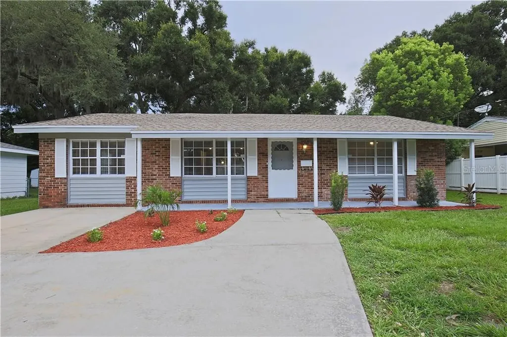 575 Pineapple Street Orange City FL 32763