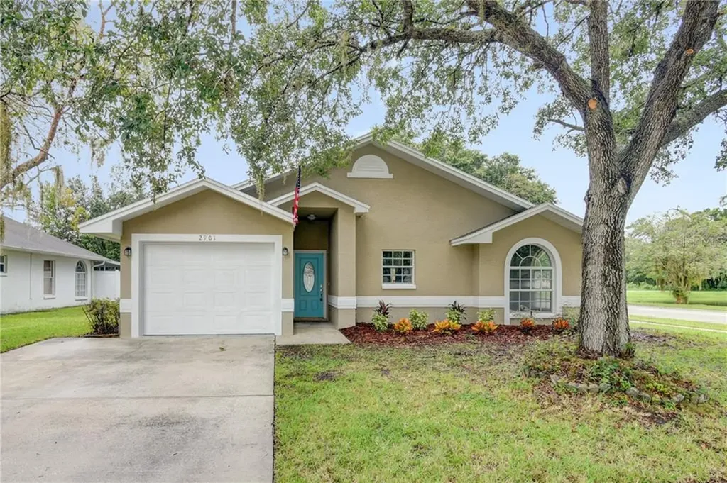 2901 Wilder Creek Circle Plant City FL 33566