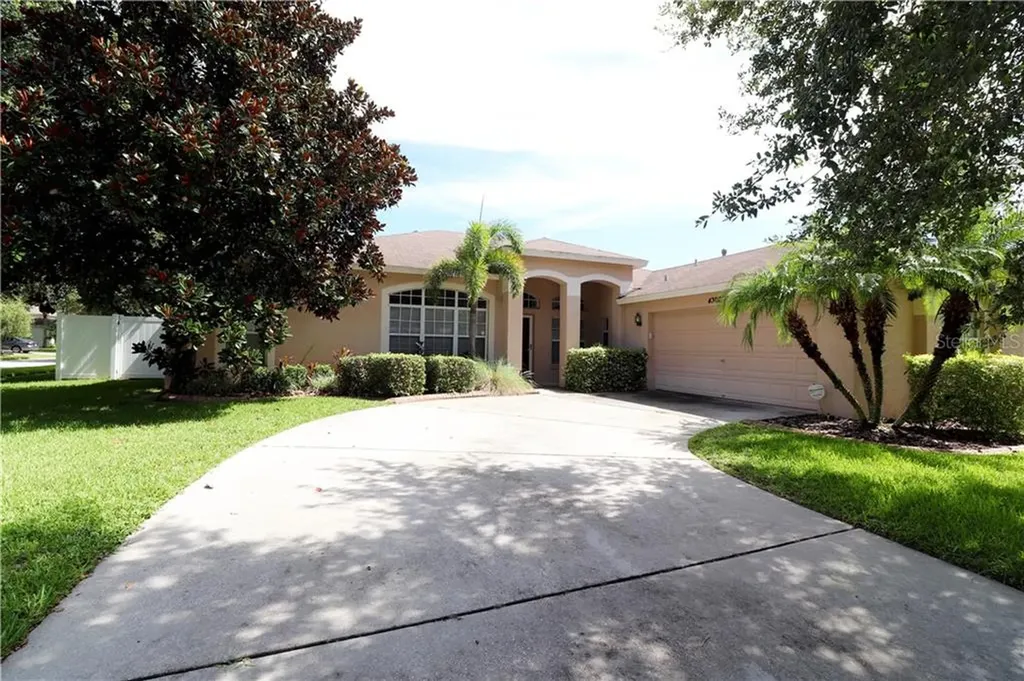 4302 Orange Ridge Court Valrico FL 33596