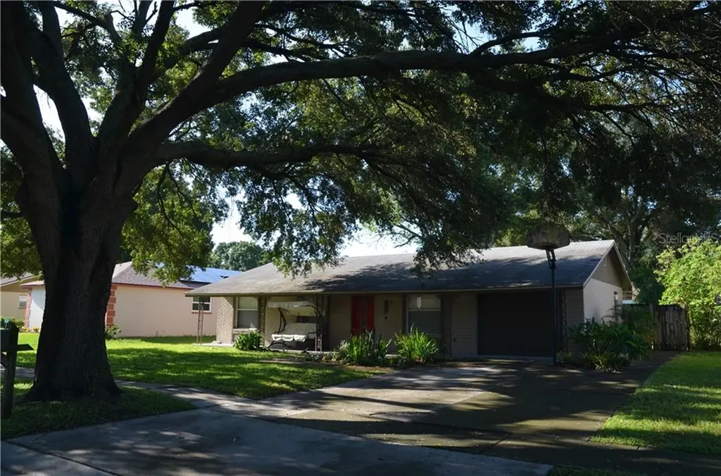9086 Arndale Circle Tampa FL 33615