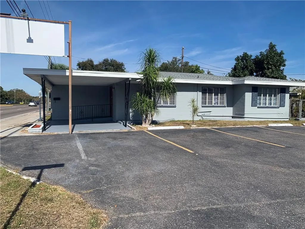 5001 49th Street N St Petersburg FL 33709