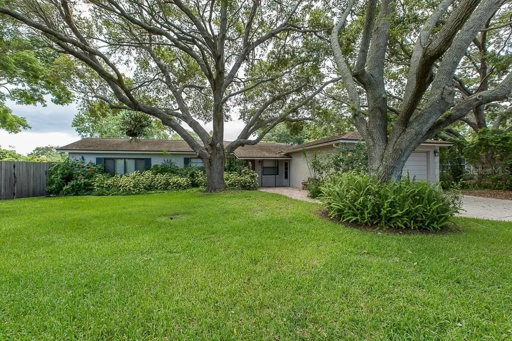 11109 Rumford Court N Pinellas Park FL 33782