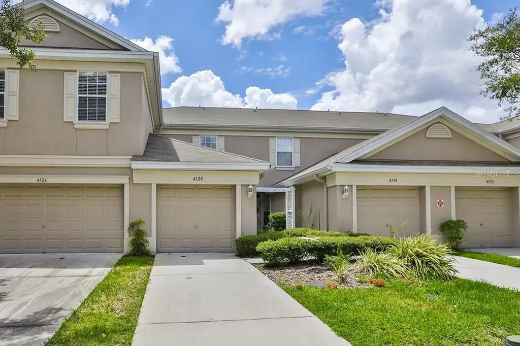 4128 Bismarck Palm Drive Tampa FL 33610