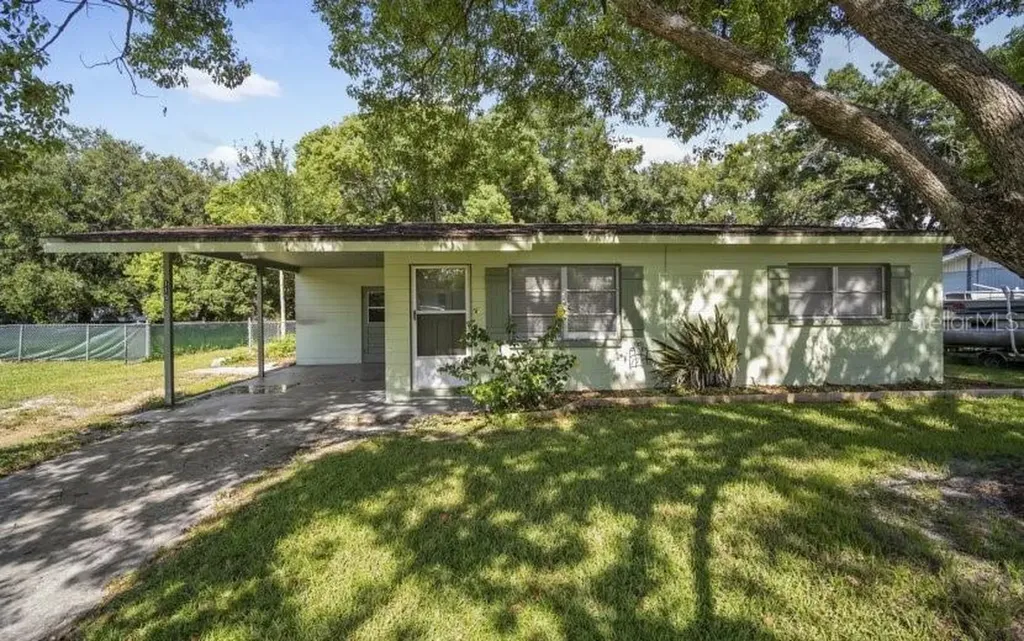 115 Shelton Avenue Auburndale FL 33823