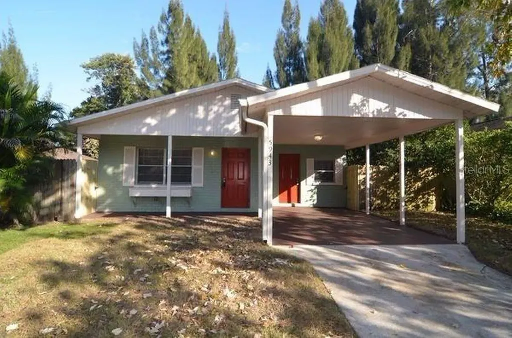 5943 60th Street N St Petersburg FL 33709