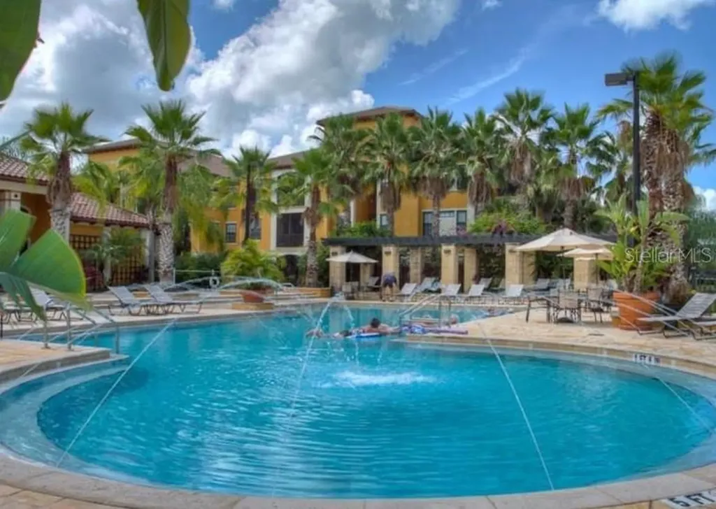 8325 38th Street Circle E Sarasota FL 34243