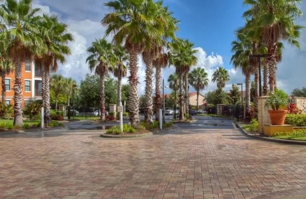8325 38th Street Circle E Sarasota FL 34243