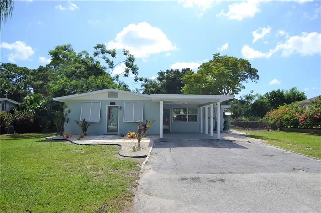 1025 Oxford Drive Englewood FL 34223