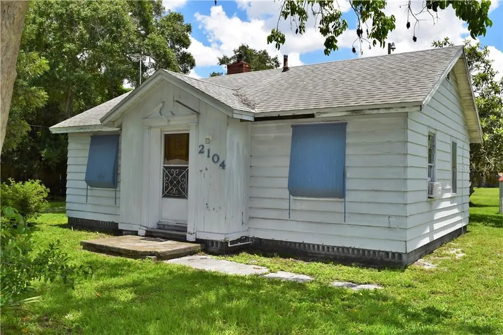 2104 N Lockwood Ridge Road Sarasota FL 34234